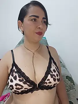 Snapshot of Emily_Divi69 chatting on June 2026 07:28:01 PM Emily Divi69 online show from June 2026 07:28:01 PM