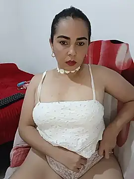 Snapshot of Emily_Divi69 chatting on June 2026 01:08:02 AM Emily Divi69 online show from June 2026 01:08:02 AM