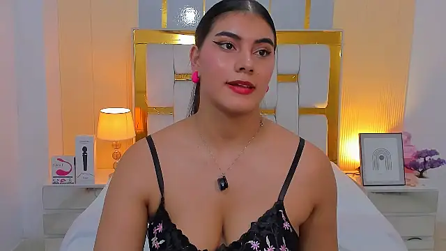 Snapshot of Alara_Keyy chatting on July 2026 11:55:02 PM Alara Keyy online show from July 2026 11:55:02 PM