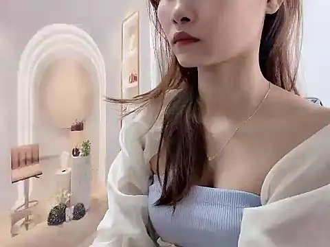 Snapshot of ___Nami___ chatting on April 2026 01:42:02 AM Nami online show from April 2026 01:42:02 AM