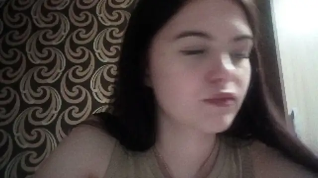 Snapshot of KikiAmino chatting on June 2026 05:10:01 AM KikiAmino online show from June 2026 05:10:01 AM