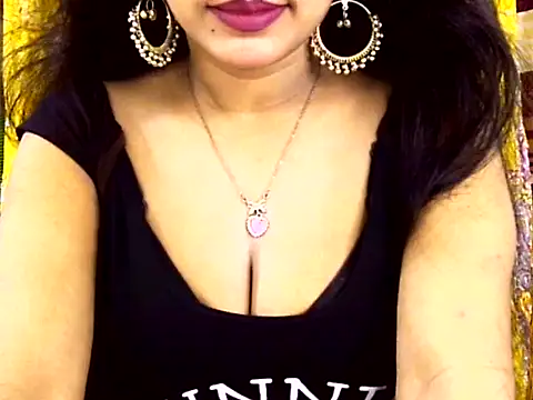 Noor Zarin online show from April 2026 02:47:01 PM