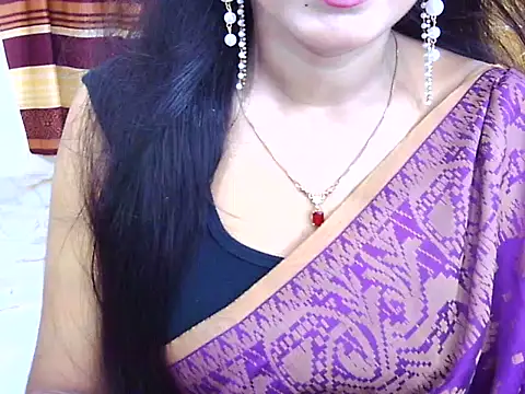 Noor Zarin online show from May 2026 10:49:02 PM