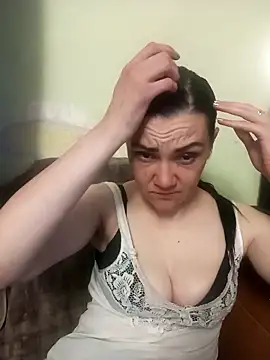 Snapshot of AlissaSecret chatting on April 2026 05:51:02 PM AlissaSecret online show from April 2026 05:51:02 PM