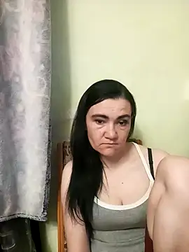 Snapshot of AlissaSecret chatting on May 2026 06:24:01 PM AlissaSecret online show from May 2026 06:24:01 PM