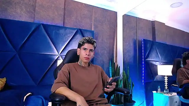 Snapshot of Bel_Sebu chatting on April 2026 09:37:02 PM Bel Sebu online show from April 2026 09:37:02 PM