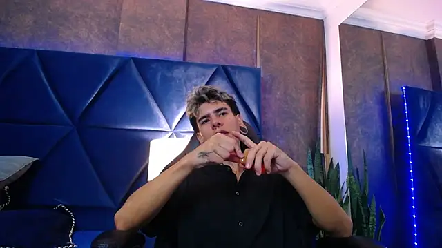 Snapshot of Bel_Sebu chatting on April 2026 08:57:01 PM Bel Sebu online show from April 2026 08:57:01 PM