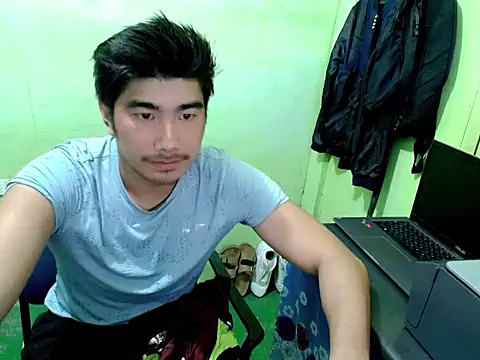 Hunkfireman online show from April 2026 12:57:01 AM
