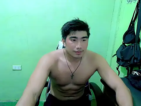 Hunkfireman online show from June 2026 01:19:02 AM