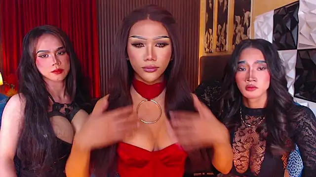 Snapshot of ThaliaSilvaTS chatting on April 2026 03:32:02 PM ThaliaSilvaTS online show from April 2026 03:32:02 PM