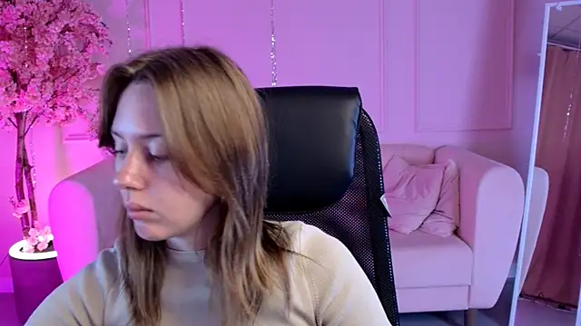 MeganClapp online show from May 2026 05:12:01 AM