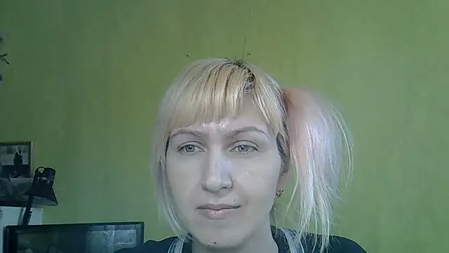 Helgy asy online show from April 2026 11:26:02 AM