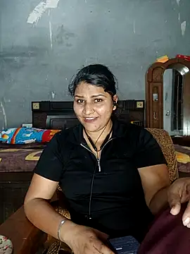 Snapshot of Riyashrma001 chatting on May 2026 06:20:02 AM Riyashrma001 online show from May 2026 06:20:02 AM