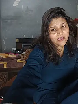 Snapshot of Riyashrma001 chatting on May 2026 04:07:02 AM Riyashrma001 online show from May 2026 04:07:02 AM