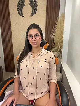 Snapshot of Atiena_ chatting on June 2026 07:56:01 PM Atiena online show from June 2026 07:56:01 PM