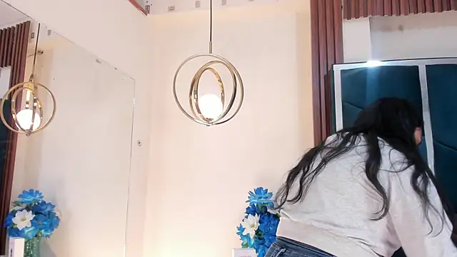 AprilMiiller online show from May 2026 12:59:01 PM