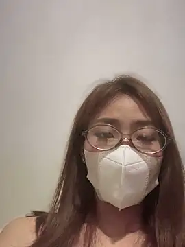 Snapshot of vitvitne chatting on April 2026 06:17:01 PM vitvitne online show from April 2026 06:17:01 PM