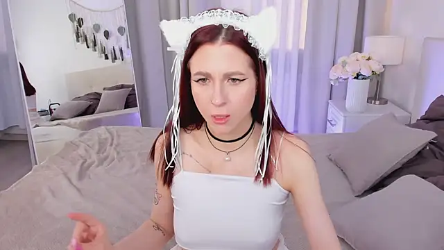 Snapshot of Sonya_Miler chatting on April 2026 05:23:01 AM Sonya Miler online show from April 2026 05:23:01 AM
