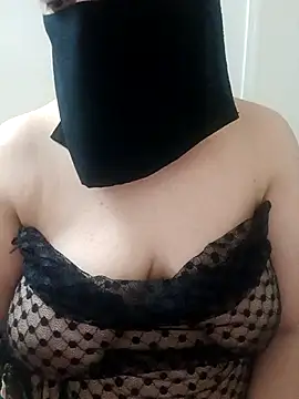 Snapshot of Amira_Egypt chatting on May 2026 10:26:02 PM Amira Egypt online show from May 2026 10:26:02 PM