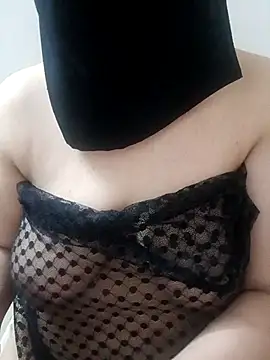 Snapshot of Amira_Egypt chatting on May 2026 06:30:02 AM Amira Egypt online show from May 2026 06:30:02 AM