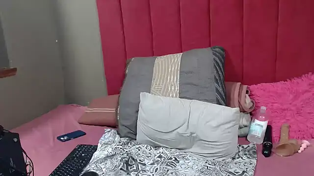 Snapshot of PinkyxGodess chatting on April 2026 02:27:02 AM PinkyxGodess online show from April 2026 02:27:02 AM