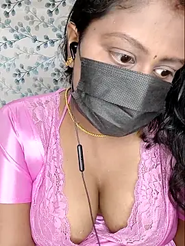 Romantic Woman online show from April 2026 08:09:02 PM