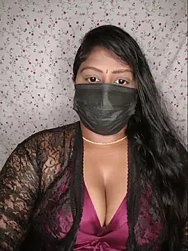 Snapshot of Romantic_Woman chatting on June 2026 06:22:02 PM Romantic Woman online show from June 2026 06:22:02 PM