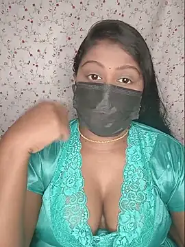 Snapshot of Romantic_Woman chatting on June 2026 06:03:01 PM Romantic Woman online show from June 2026 06:03:01 PM