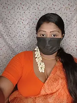 Snapshot of Romantic_Woman chatting on July 2026 06:23:02 PM Romantic Woman online show from July 2026 06:23:02 PM