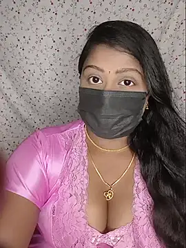 Snapshot of Romantic_Woman chatting on July 2026 06:39:02 PM Romantic Woman online show from July 2026 06:39:02 PM