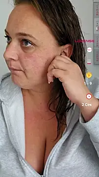 Snapshot of Blondibaby chatting on July 2026 04:11:01 PM Blondibaby online show from July 2026 04:11:01 PM