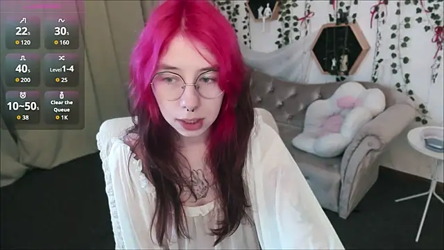 Snapshot of Alice_Nyx chatting on July 2026 08:40:01 PM Alice Nyx online show from July 2026 08:40:01 PM