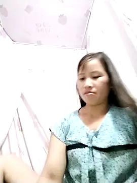 Snapshot of Yo-must chatting on April 2026 03:42:01 AM Yo-must online show from April 2026 03:42:01 AM