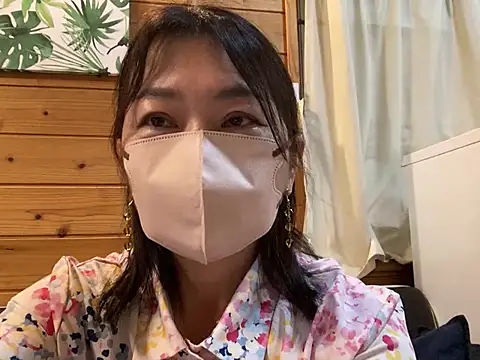 Snapshot of lemonade_madame chatting on April 2026 12:26:02 AM lemonade madame online show from April 2026 12:26:02 AM