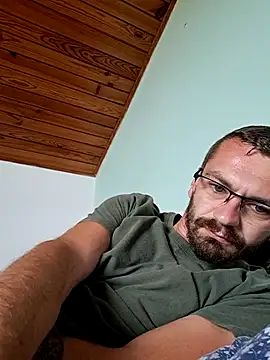 jozsi1995 online show from July 2026 05:35:02 AM
