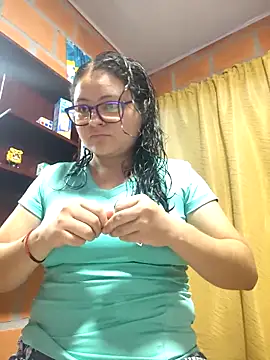 Snapshot of Dark_Cherry20 chatting on April 2026 01:38:02 AM Dark Cherry20 online show from April 2026 01:38:02 AM