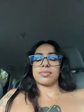 Controllercutie online show from April 2026 05:30:01 PM