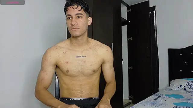 Snapshot of JakeMonroe chatting on April 2026 03:17:02 PM JakeMonroe online show from April 2026 03:17:02 PM