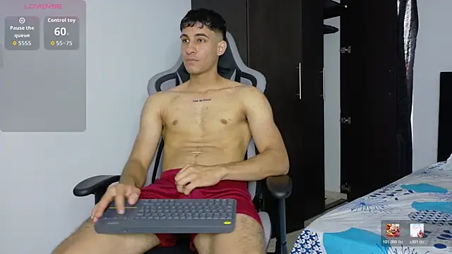 Snapshot of JakeMonroe chatting on April 2026 07:18:02 PM JakeMonroe online show from April 2026 07:18:02 PM