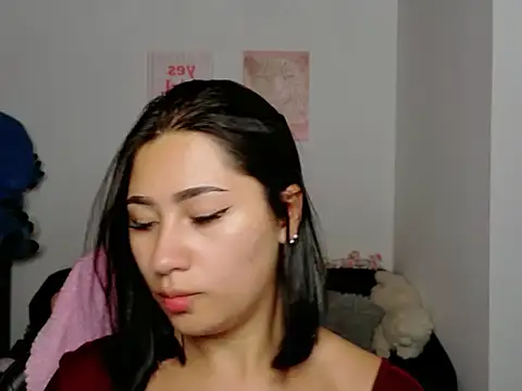 Snapshot of EvelynLeen_ chatting on June 2026 08:46:01 PM EvelynLeen online show from June 2026 08:46:01 PM