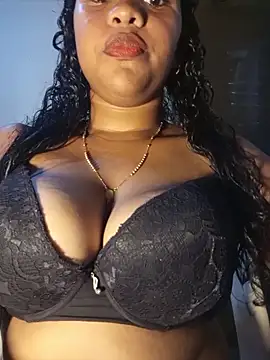 Snapshot of michelle_castillo chatting on April 2026 03:37:01 AM michelle castillo online show from April 2026 03:37:01 AM