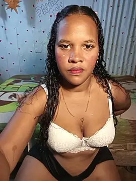Snapshot of michelle_castillo chatting on May 2026 08:27:01 PM michelle castillo online show from May 2026 08:27:01 PM