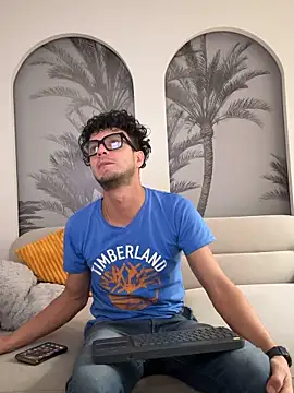 Snapshot of dexterlab_be chatting on April 2026 07:58:01 PM dexterlab be online show from April 2026 07:58:01 PM