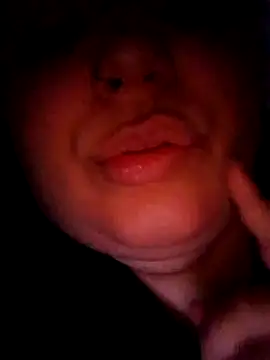 criscvwolff99 online show from April 2026 03:51:02 AM