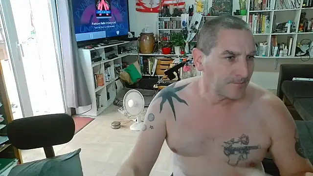 teddythebeer86 online show from June 2026 02:40:02 PM