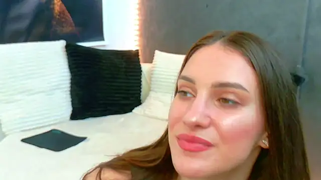 Amira a online show from June 2026 05:12:01 AM