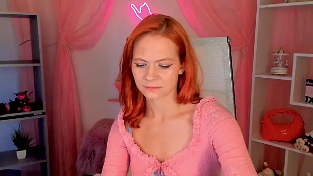 LisaAris online show from July 2026 07:19:01 PM