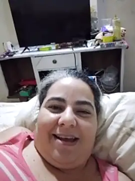 Snapshot of Golositadeamor chatting on May 2026 11:28:02 PM Golositadeamor online show from May 2026 11:28:02 PM