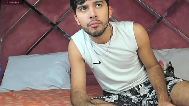 Snapshot of RodrigoColby2 chatting on April 2026 02:37:02 AM RodrigoColby2 online show from April 2026 02:37:02 AM