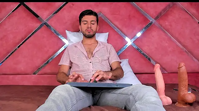 RodrigoColby2 online show from June 2026 04:06:02 AM